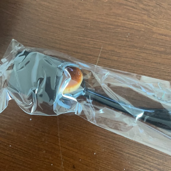 Candice Cosmetics Oval 6 Brush - Picture 5 of 5